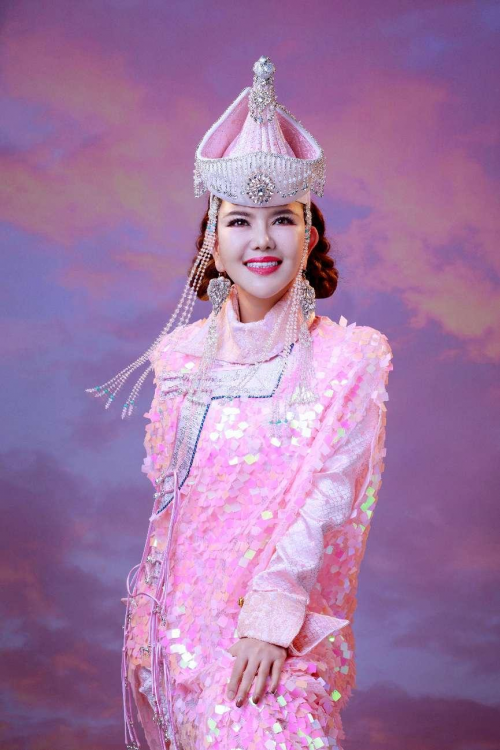 5.19烏蘭圖雅北京演唱會(huì) 聆聽(tīng)“花開(kāi)四季”感受“天邊草原”烏拉蓋