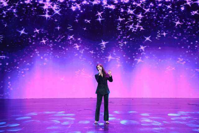 成凱欣攜手北京廣播電視臺《夢想總動員》，用歌曲《時光》講述追夢歷程