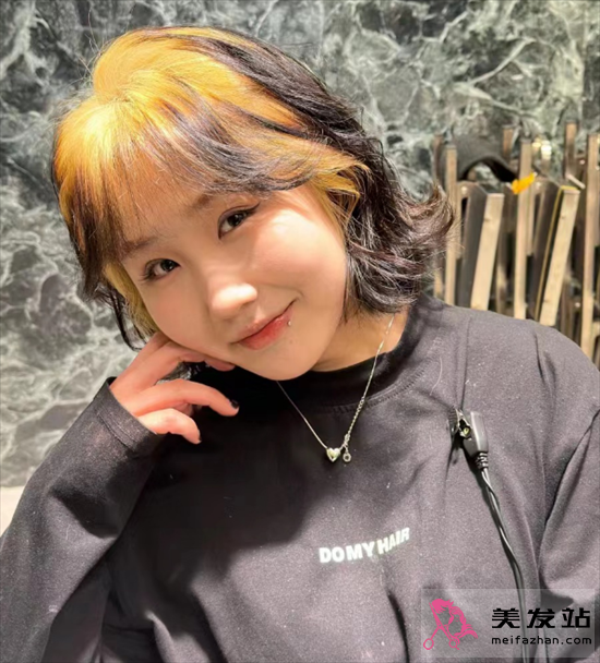 今年流行爆頂染 復(fù)古時髦吸睛