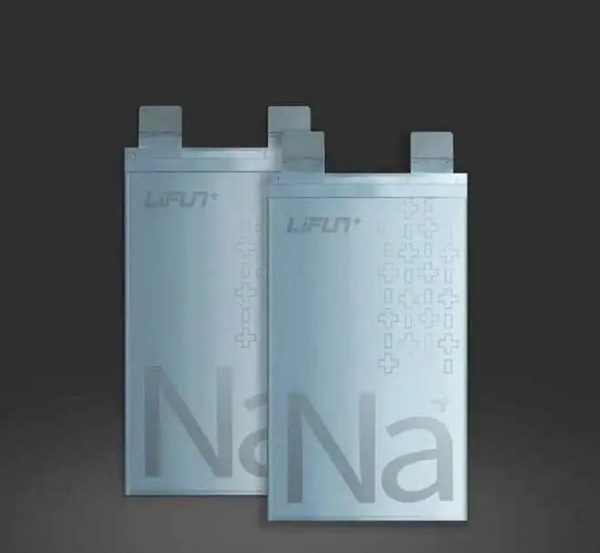 燃油車大優(yōu)勢無了！科學家研發(fā)全新鈉電池：滿電僅需幾秒鐘