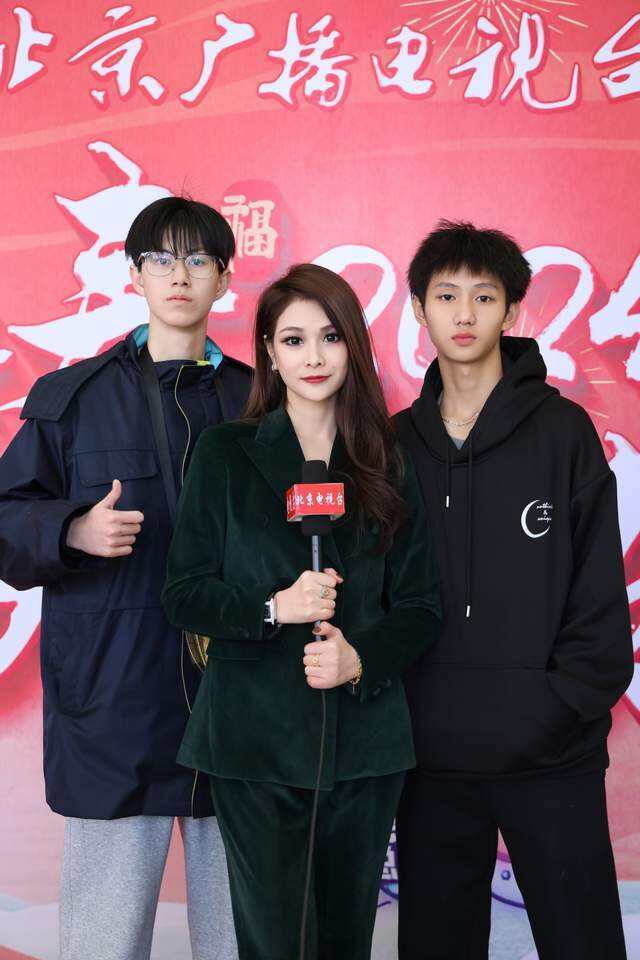 成凱欣攜手北京廣播電視臺《夢想總動員》，用歌曲《時光》講述追夢歷程