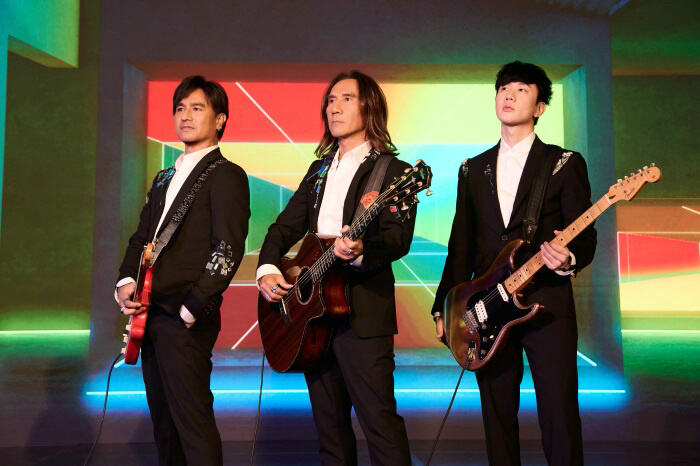 “搖滾天團(tuán)”動力火車“都是因?yàn)閻?世界巡回演唱會”高雄安可場 兩場秒殺 完美收官