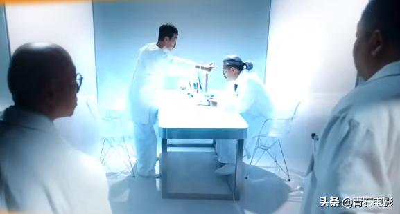 香港串燒片也來(lái)了，集結(jié)洪金寶徐克杜琪峰等7人，每人講一個(gè)年代（香港串燒片也來(lái)了）(21)