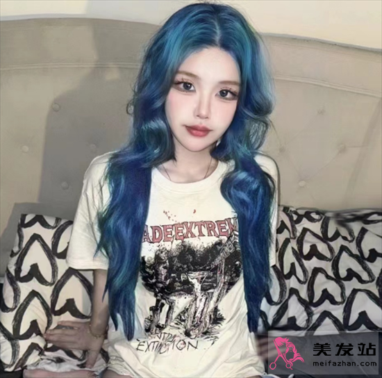夏天流行發(fā)色推薦 清新克萊因藍