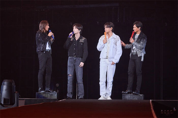 “搖滾天團(tuán)”動力火車“都是因?yàn)閻?世界巡回演唱會”高雄安可場 兩場秒殺 完美收官