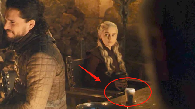 卡維爾新片《絕密型戰(zhàn)》預告出現(xiàn)錯誤：現(xiàn)代咖啡杯