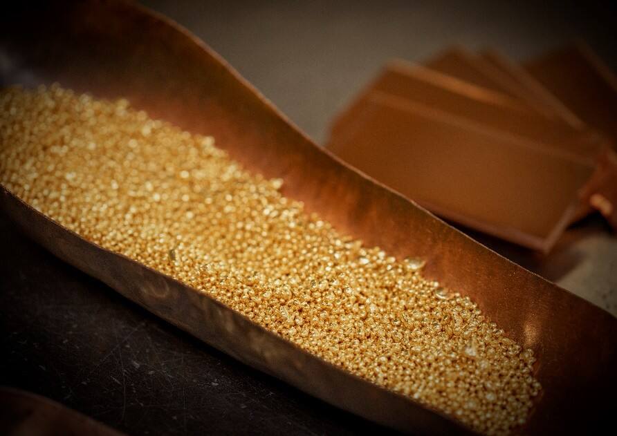 Chopard蕭邦全球品牌大使朱一龍參觀品牌工坊，探秘卓越匠藝與至臻美學