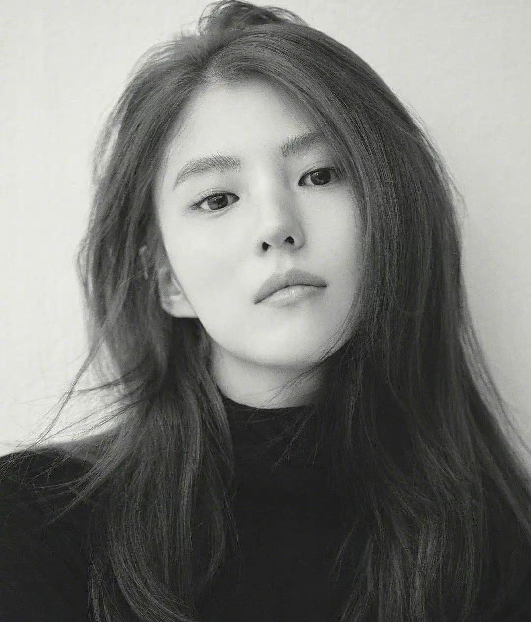 韓素希經(jīng)紀(jì)公司回應(yīng)與柳俊烈分手：雙方約定不會(huì)再被私事消耗感情 22