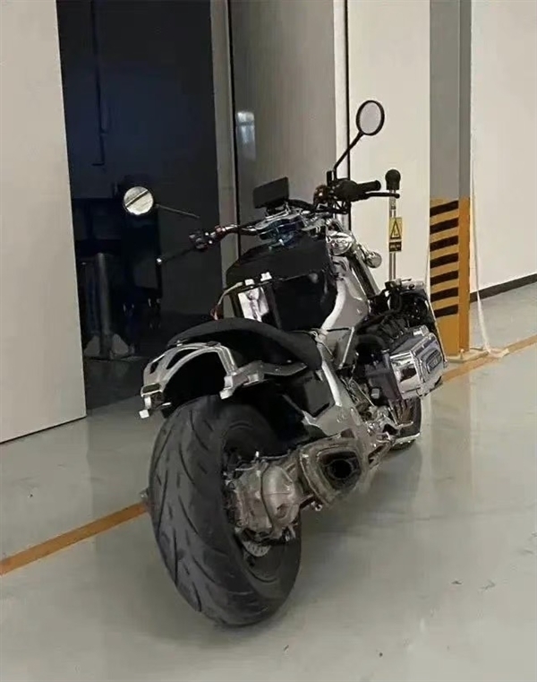 魏建軍：我玩了40年摩托 長(zhǎng)城摩托技術(shù)會(huì)在車展亮相