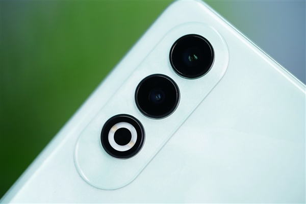 顏如玉！OPPO K12青云圖賞