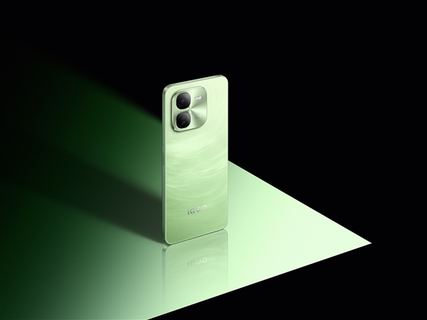 亮度高的LCD屏手機(jī)！iQOO Z9x發(fā)布：1149元起