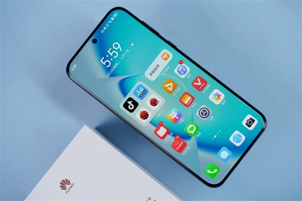 納米光織格紋奪目！華為Pura 70 Pro+魅影黑圖賞