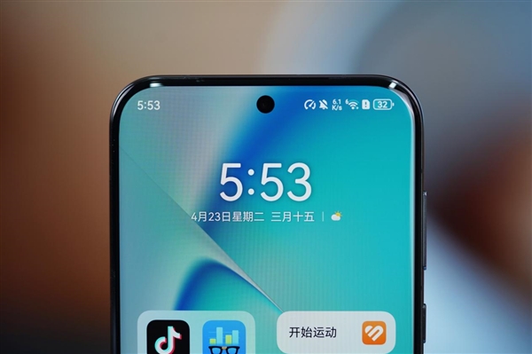 納米光織格紋奪目！華為Pura 70 Pro+魅影黑圖賞