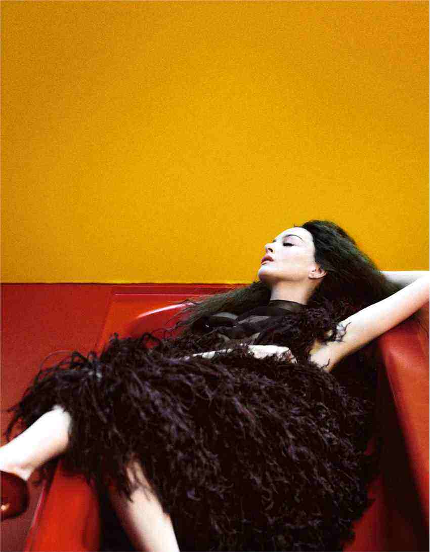 安妮·海瑟薇分享“惡心”試鏡經歷 中性風寫真A爆