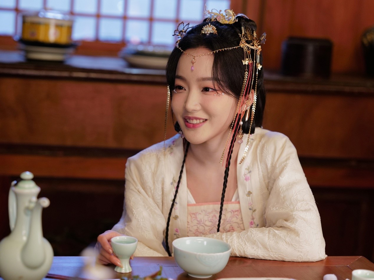 古裝互動(dòng)游戲《許愿，我要帶她們回現(xiàn)代》限時(shí)折扣價(jià)37.8元