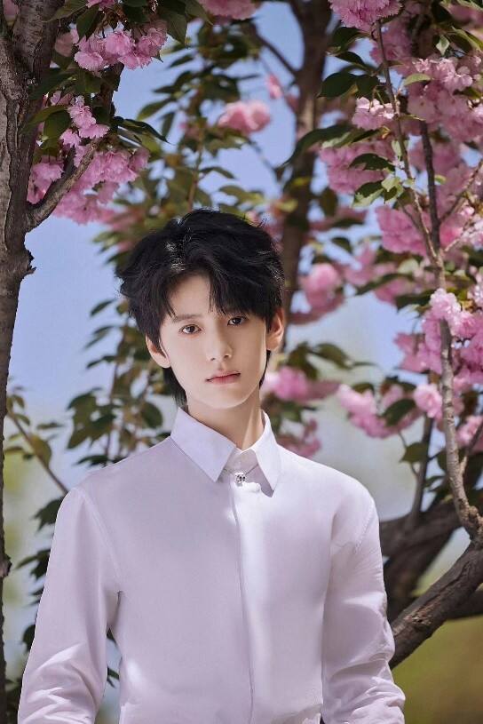 熠熠群星佩戴Chopard蕭邦珠寶腕表臻品亮相第十四屆北京國際電影節(jié)開幕儀式