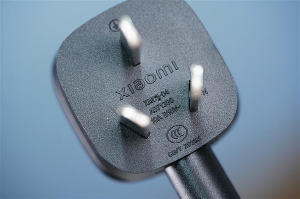 七合一接口！小米67W桌面快充插座Pro圖賞
