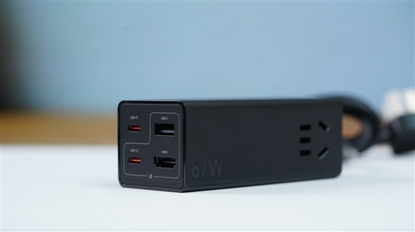 七合一接口！小米67W桌面快充插座Pro圖賞