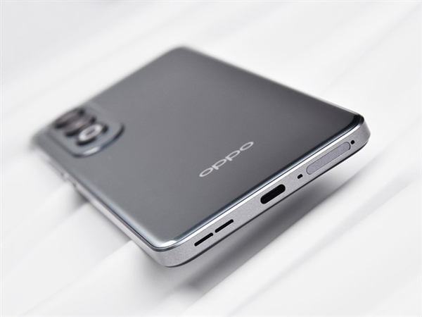 百瓦快充+5500mAh大電池同檔罕見！OPPO K12上手