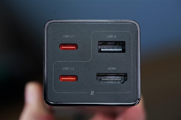 七合一接口！小米67W桌面快充插座Pro圖賞