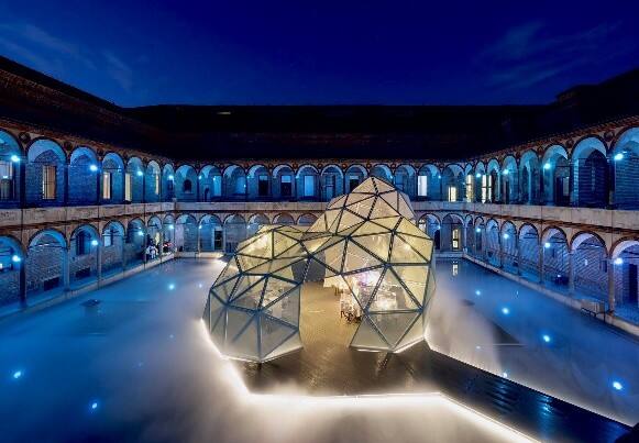 HUBLOT宇舶表品牌大使塞繆爾·羅斯（Samuel Ross）及品牌摯友馬巖松亮相2024年米蘭設(shè)計(jì)周