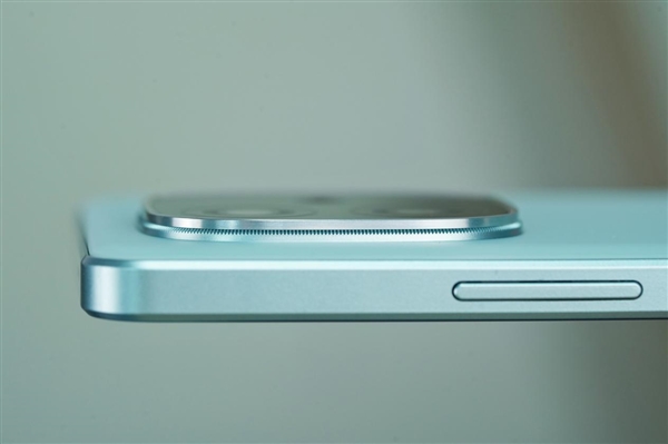 第三代驍龍8s+6000大電池！iQOO Z9 Turbo圖賞