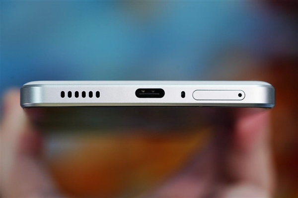 144Hz高刷屏+6000mAh超大電池！iQOO Z9圖賞