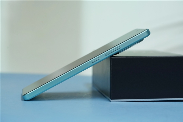 第三代驍龍8s+6000大電池！iQOO Z9 Turbo圖賞