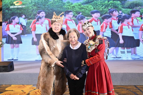 秧歌第一人喬梁老師受邀參加《跟著課本去旅行》哈爾濱站新聞發(fā)布會(huì)