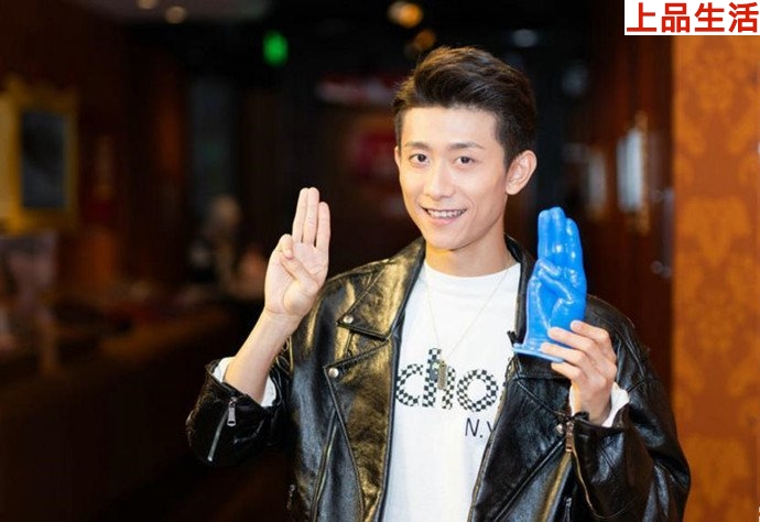 光榮與夢(mèng)想鄧銘恩扮演者張一山