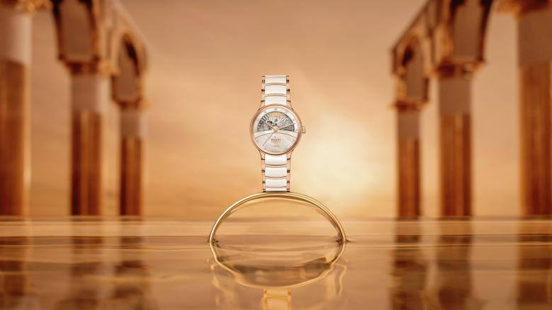 開闊內(nèi)芯 為真愛(ài)鎏“晶”Centrix晶萃系列開芯腕表浪漫上市