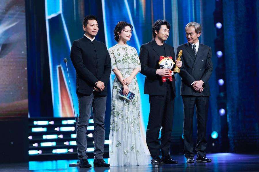 田海蓉出席第31屆大學(xué)生電影節(jié)，再為年度男演員開獎