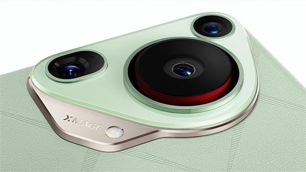 深度揭秘華為Pura 70 Ultra超聚光伸縮攝像頭