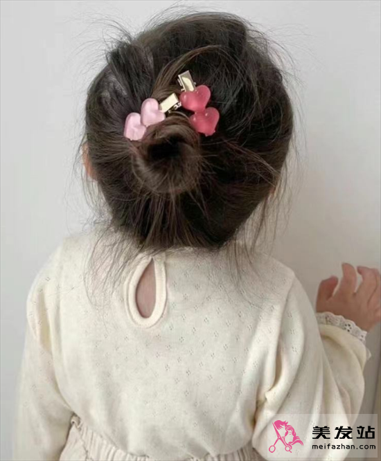 小女孩百變?cè)l(fā) 五一國慶發(fā)型推薦