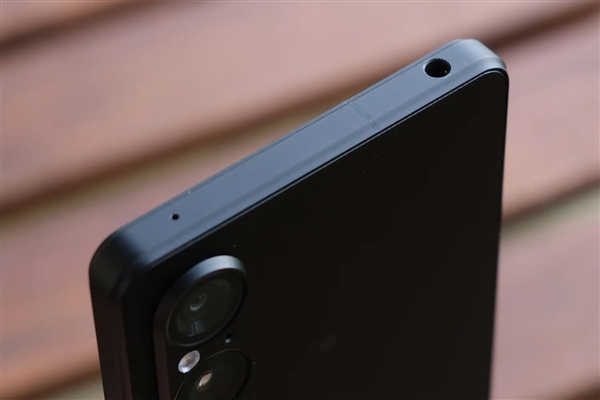 售價(jià)過萬(wàn)！索尼Xperia 1 VI圖賞：無(wú)挖孔全面屏 行業(yè)罕見