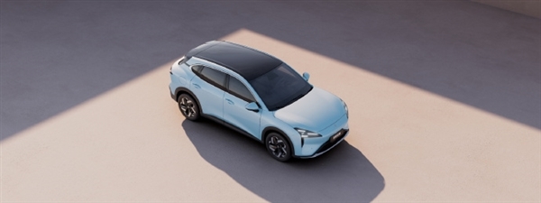 饋電油耗4.86升！寶駿云海插混版動力曝光：續(xù)航可達600km