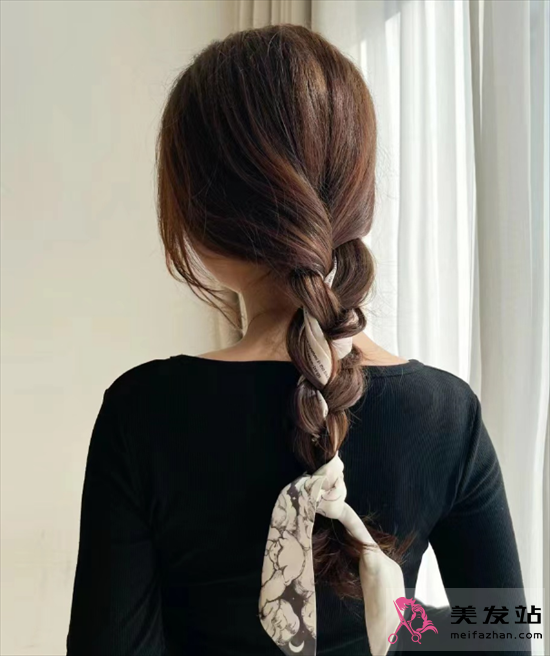 夏季人氣絲巾發(fā)型 時(shí)髦洋氣巨好看