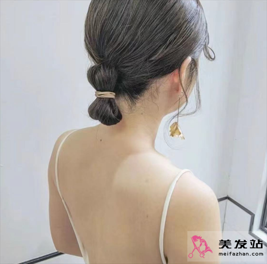 御姐范利落扎發(fā) 清爽時髦顯氣質