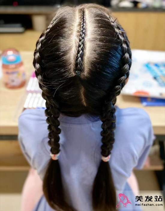 兒童最新流行編發(fā) 百搭款雙馬尾發(fā)型