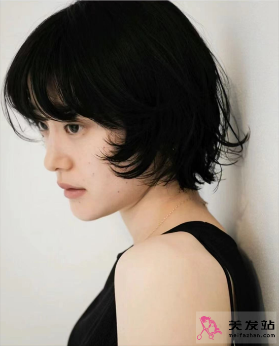 日系風(fēng)格短發(fā) 簡(jiǎn)單清爽好打理