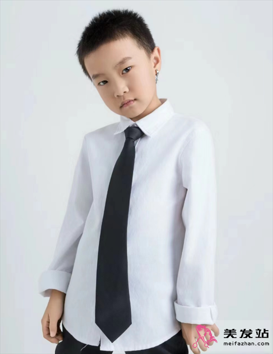 兒童夏季短發(fā) 打造炫酷潮童 兒童夏季短發(fā) 打造炫酷潮童