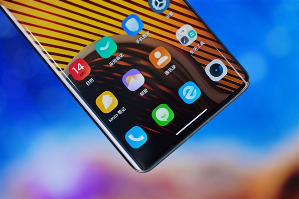 moto首款A(yù)I旗艦！moto X50 Ultra圖賞