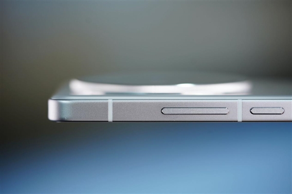 vivo強(qiáng)直屏旗艦！vivo X100s圖賞