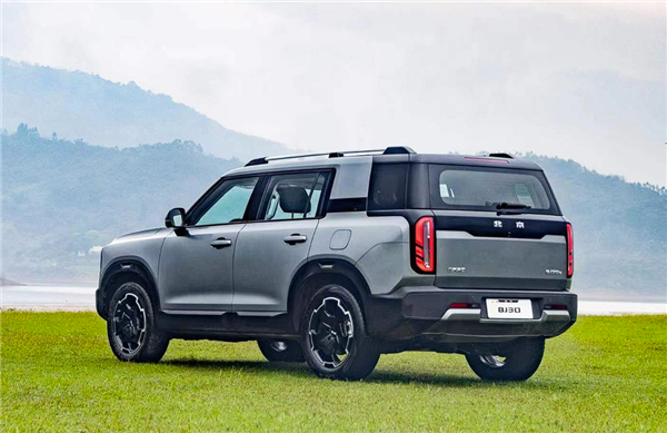 性能比肩硬派越野！新BJ30將于5月22日上市：預(yù)售11.99萬(wàn)起