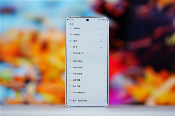 罕見純白面板！魅族21 Note圖賞