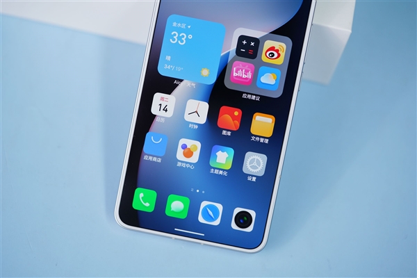 罕見純白面板！魅族21 Note圖賞