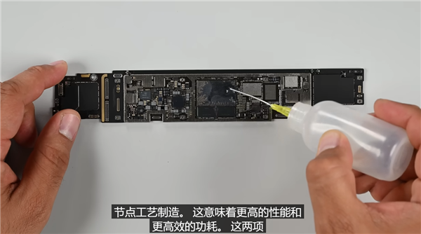 iFixit拆解蘋(píng)果全新iPad Pro：電池更好拆 M4芯片現(xiàn)真身