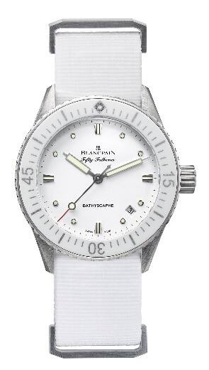 520，為你見(jiàn)證愛(ài)的“表”達(dá)——寶珀Blancpain情人節(jié)對(duì)表推薦