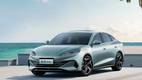 第五代混動技術加持！比亞迪海豹06 DM-i實車曝光：有望月底上市