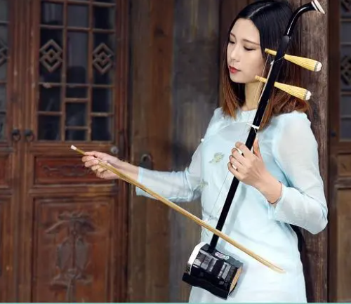 二胡十大名曲，《二泉映月》實(shí)至名歸，劉天華多曲上榜